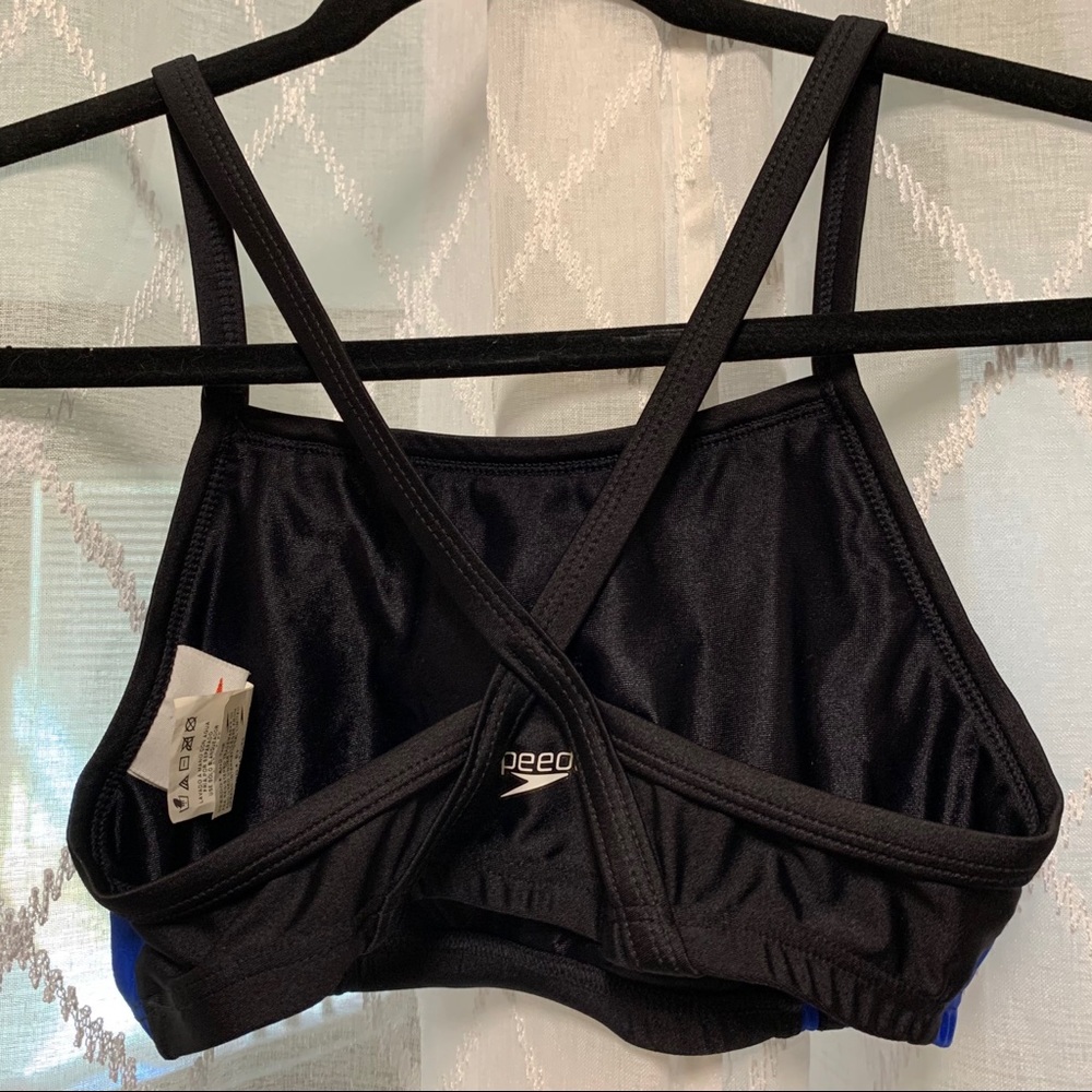 Speedo Flyback Top - Picture 2 of 5